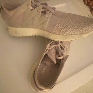 Adidas women’s sneakers